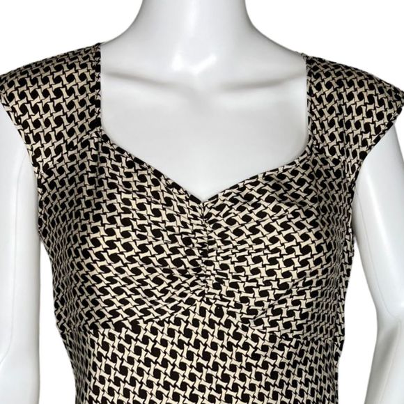 Ann Taylor Black and White Geometric Blouse - Picture 5 of 7